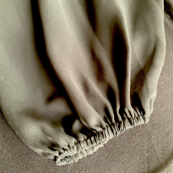 Vince Camuto black S EUC top with stunning see through bell sleeves worn once. - Picture 2 of 10